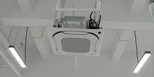 中央空调风口怎么拆下来