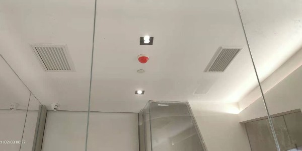 厂房恒温恒湿空调系统：功能、适配与运维