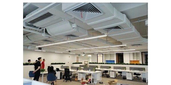 多联机的室外机与室内机之前如何连接