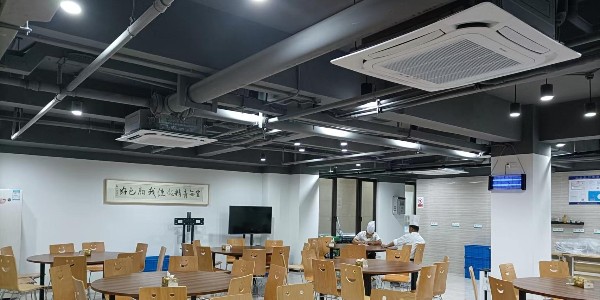 办公室中央空调年年修、年年加氟？治标不治本，越邦机电告诉您问题出在哪