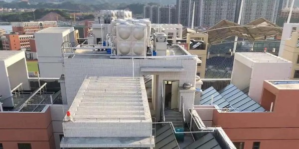 空气能热水器一体机安装在什么位置好？